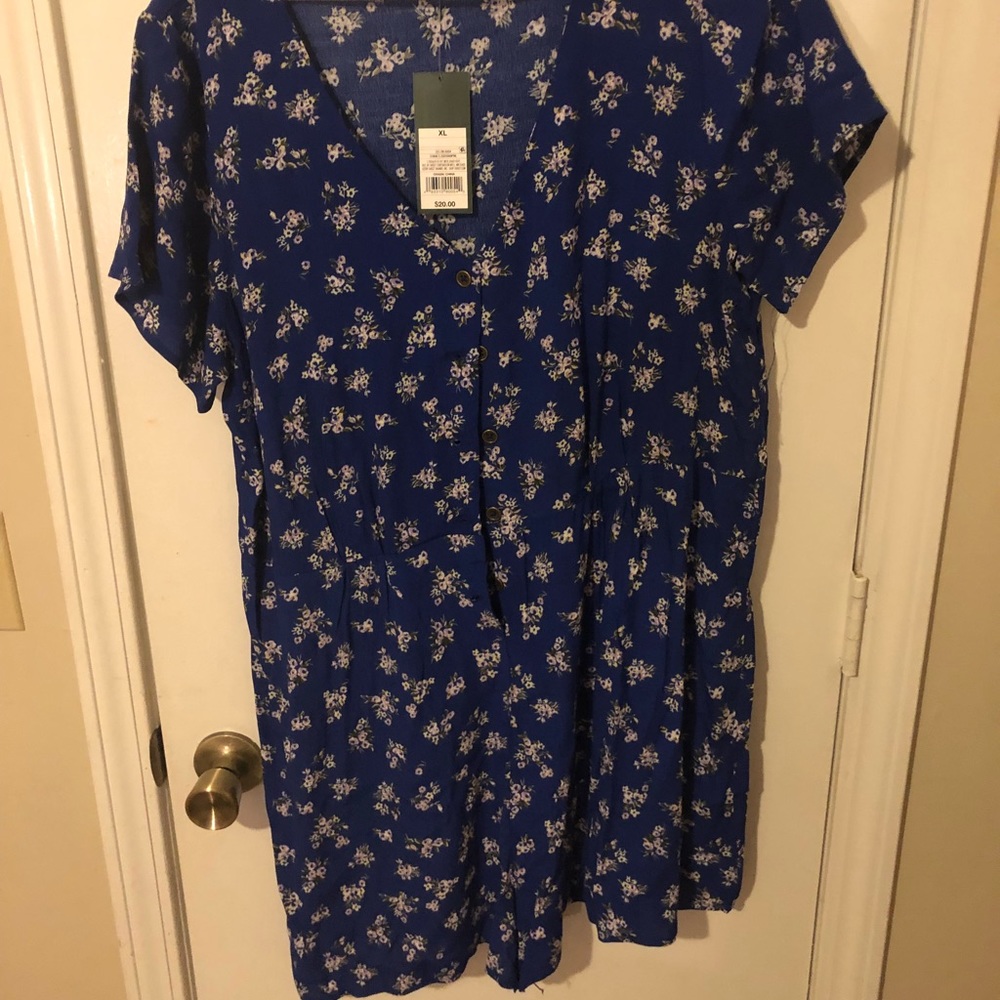 Romper - Picture 2 of 6